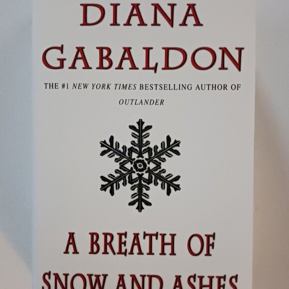 Outlander NEW Soft Cover Books Total of 5 - Picture 5 of 6